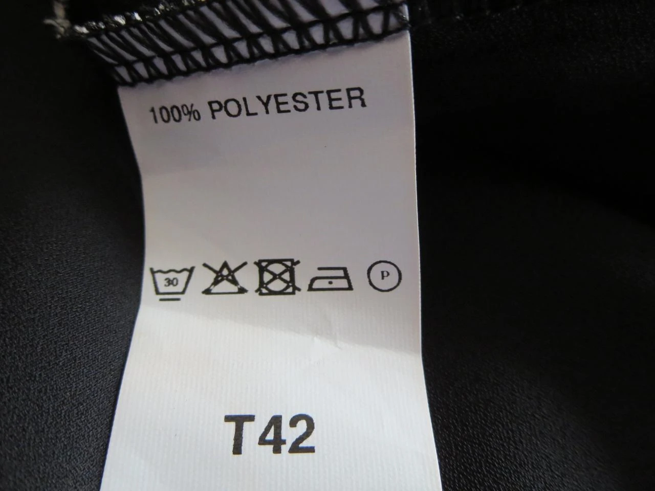 Blusa chique preta com motivos geométricos - Nova com etiqueta tamanho 40 – photo 4